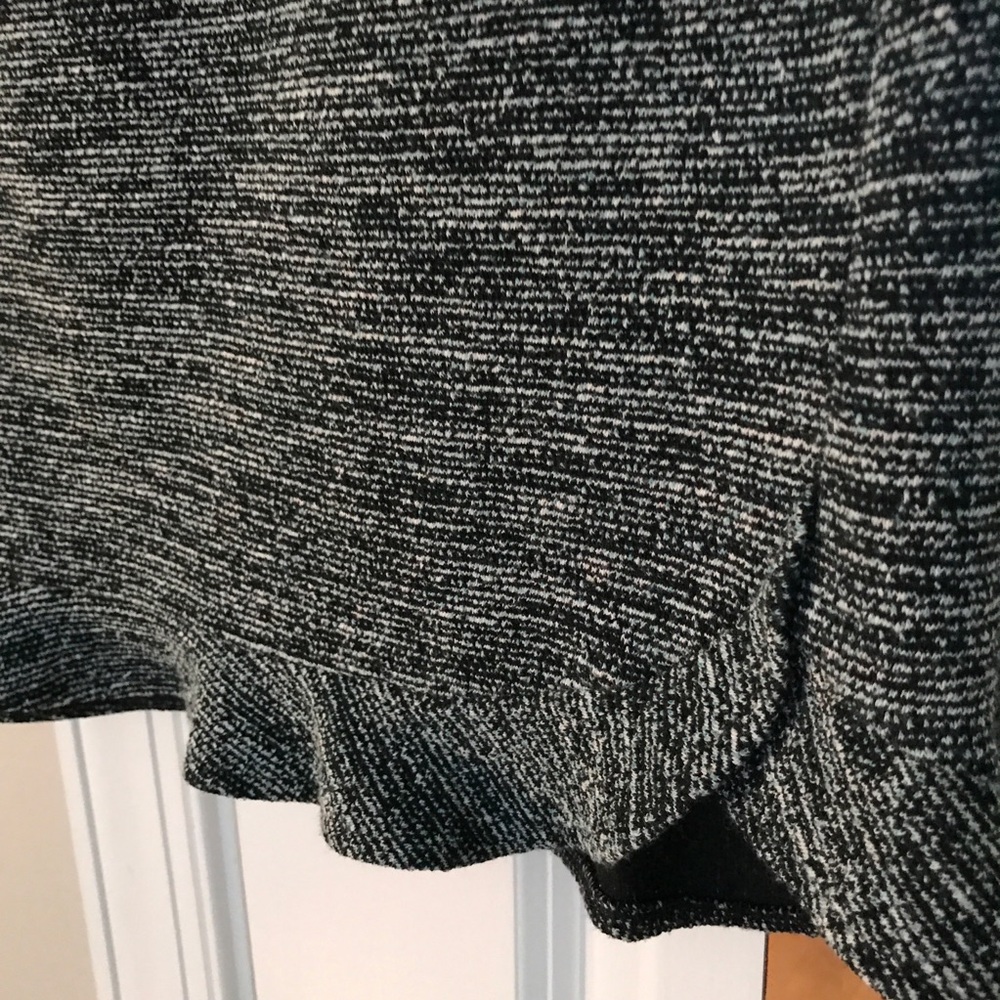 {LOFT} Spacedye Flounce Pull On Skirt - Picture 4 of 5